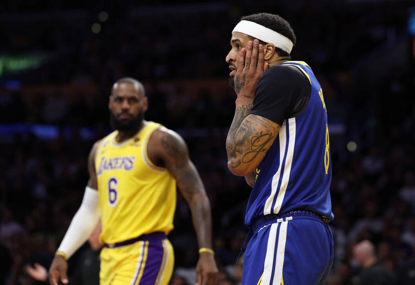 Игрока Голден Стэйт вырвало прямо во время матча против Лейкерс