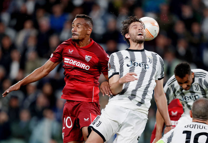 Ювентус - Севілья 1:1 відео голів та найкращих моментів матчу Ліги Європи Ювентус - Севілья 1:1 відео голів та найкращих моментів матчу Ліги Європи