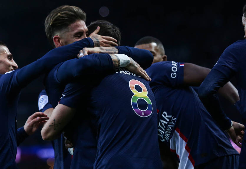 ПСЖ отправил Аяччо во второй дивизион, разгромив их в матче с двумя удалениями