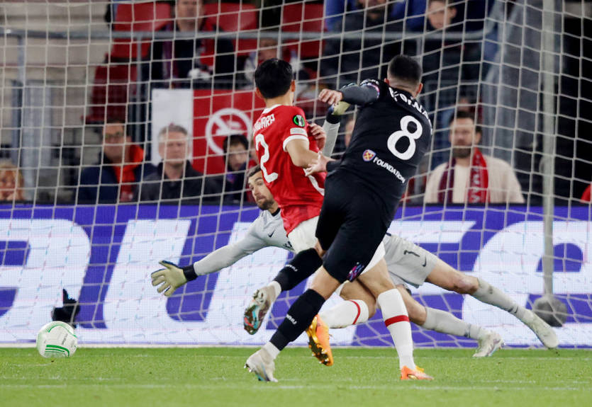 АЗ - Вест Хэм 0:1 видео гола и лучших моментов матча Лиги конференций