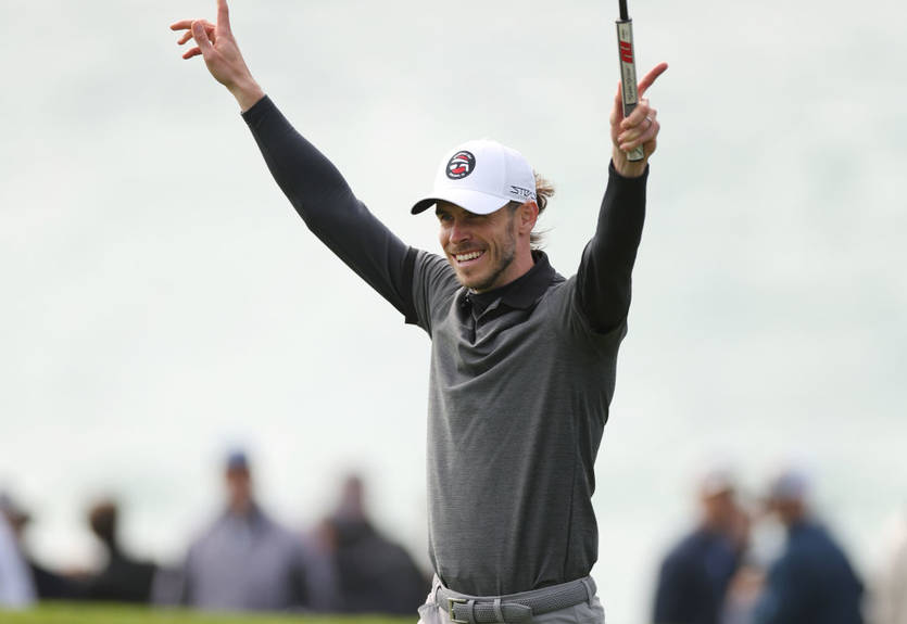 Перший раз: Бейл "збожеволів", встановивши неймовірне досягнення в гольфі