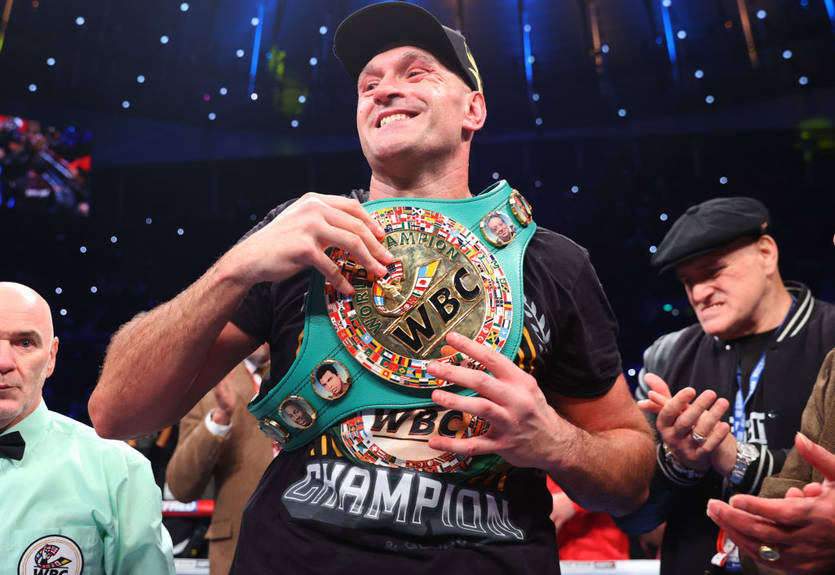 "Ви - сучки": Ф'юрі жорстко наїхав на Усика та його промоутера