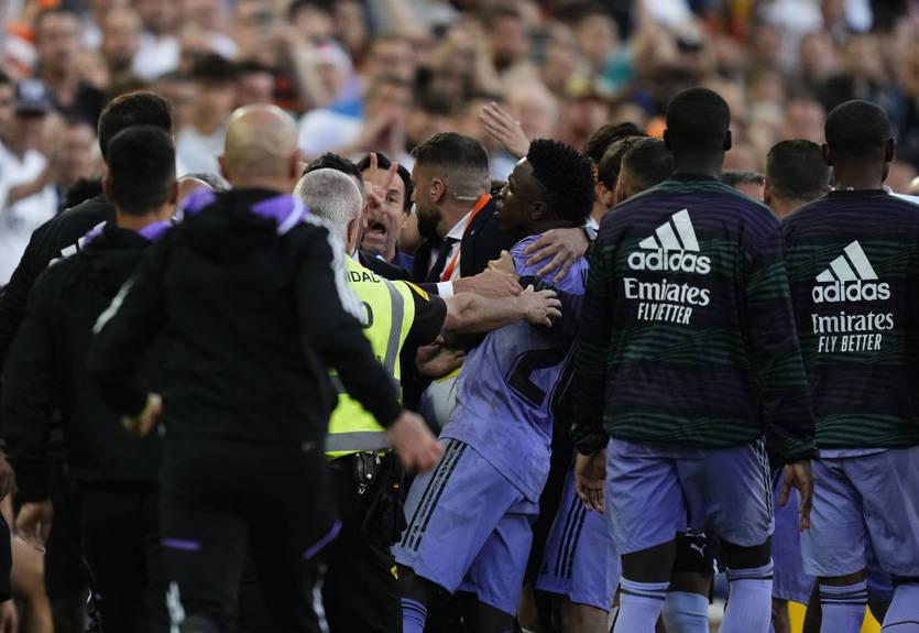 Мэр Рио-де-Жанейро - Тебасу: Пошел на х*р, с*кин сын