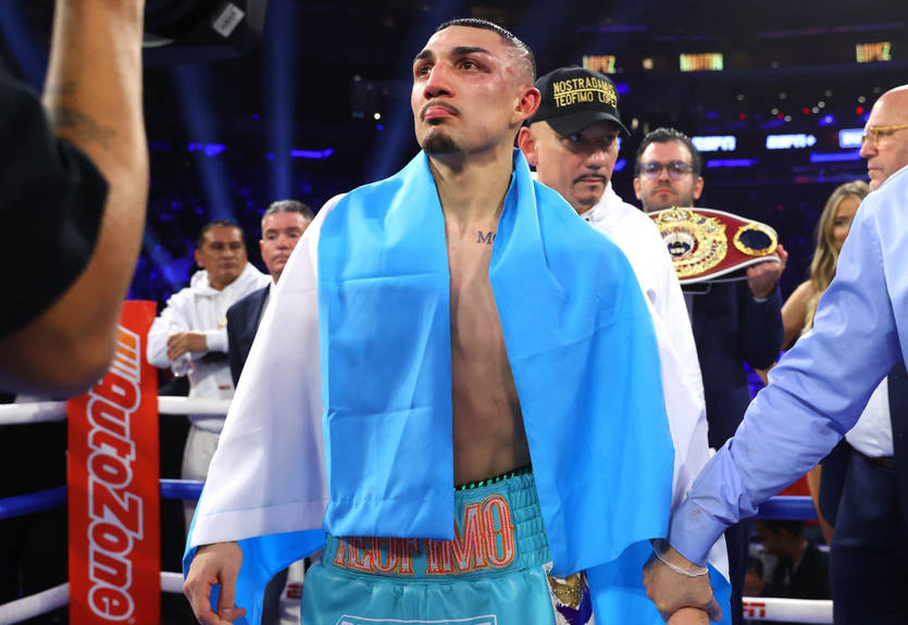 Теофимо Лопес отреагировал на поражение Ломаченко от Хэйни