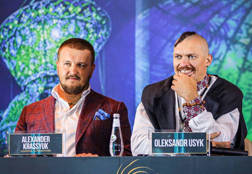 Промоутер Усика повідомив, де планують організувати бій із Дюбуа Промоутер Усика повідомив, де планують організувати бій із Дюбуа