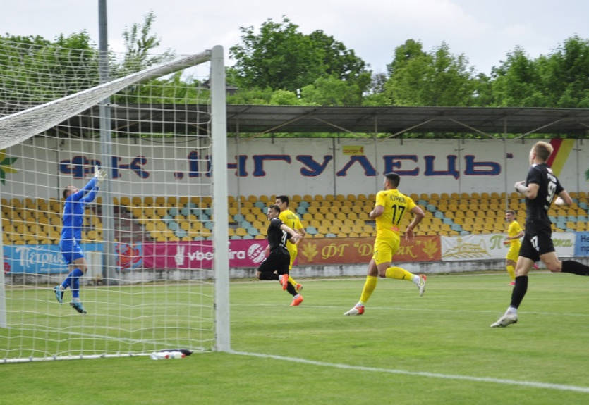 Інгулець на своєму полі не зумів обіграти Металіст 1925