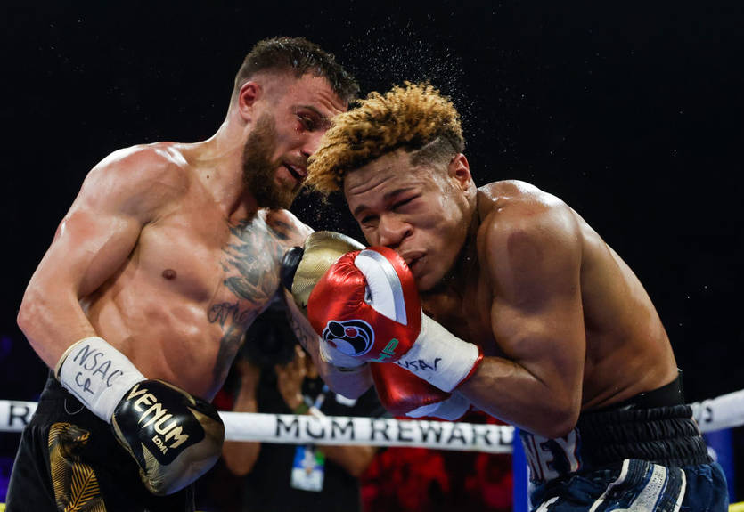 "Я видел ограбления и похуже": Экс-соперник Ломаченко отреагировал на поражение украинца "Я видел ограбления и похуже": Экс-соперник Ломаченко отреагировал на поражение украинца