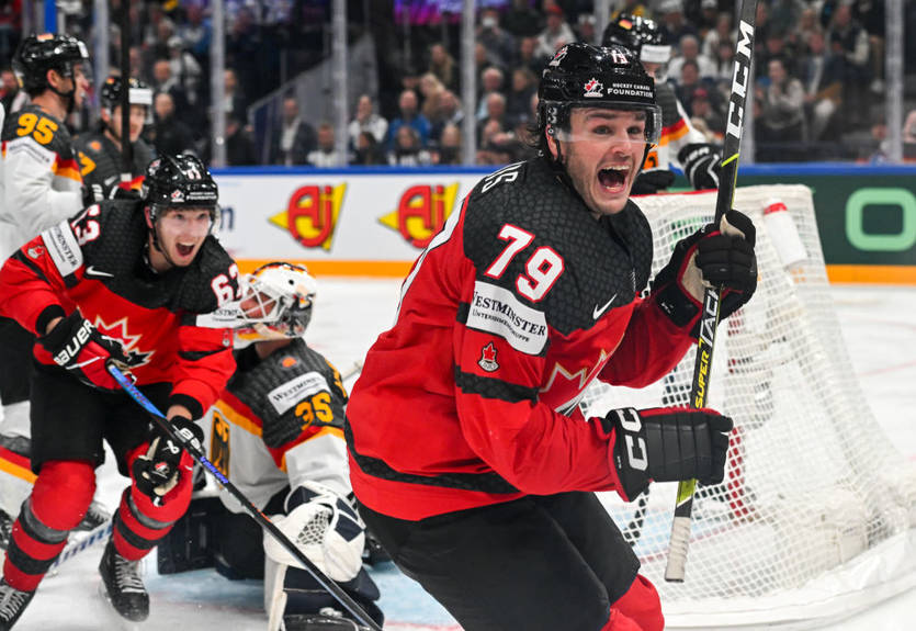 Канада 28-й раз выиграла чемпионат мира по хоккею