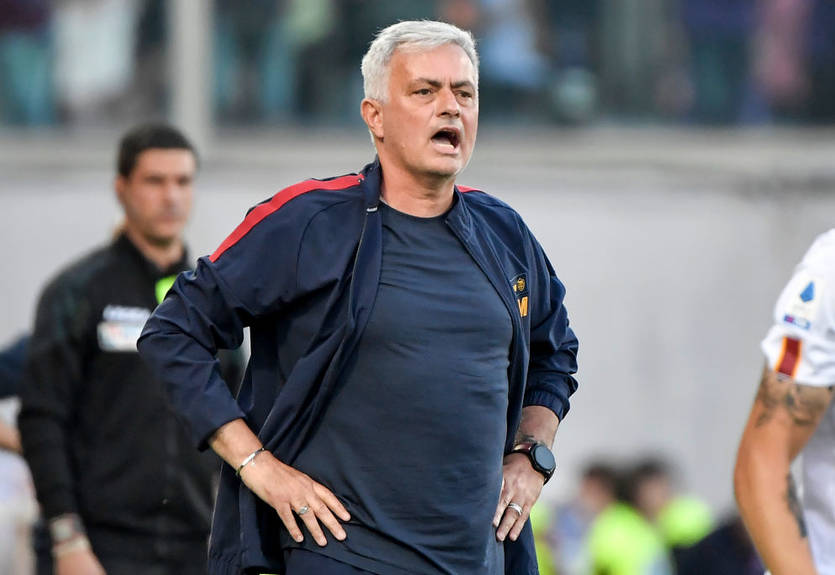 Моуринью рассказал, кому подарит победу Ромы в Лиге Европы