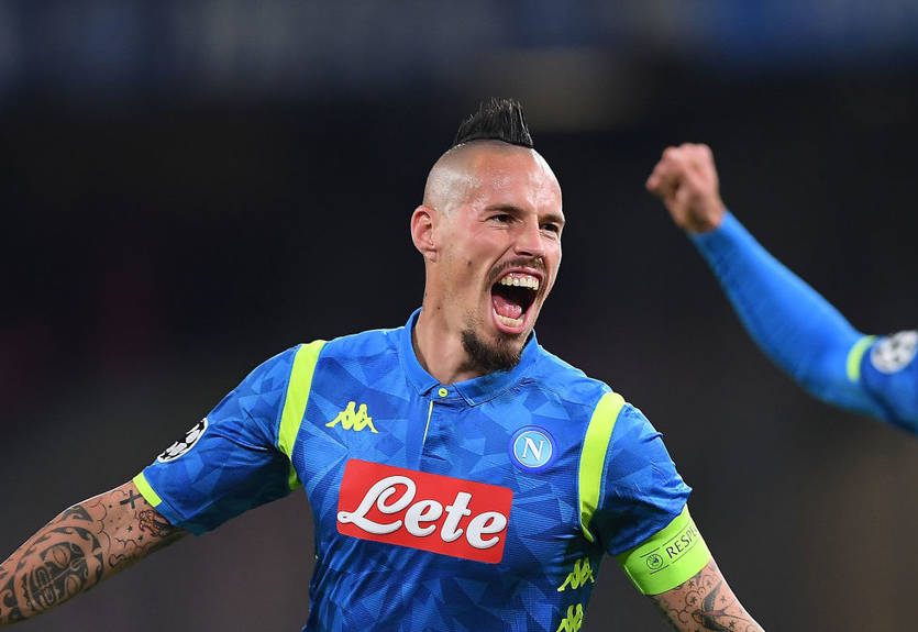 Легендарний футболіст Наполі оголосив про завершення кар'єри Легендарний футболіст Наполі оголосив про завершення кар'єри