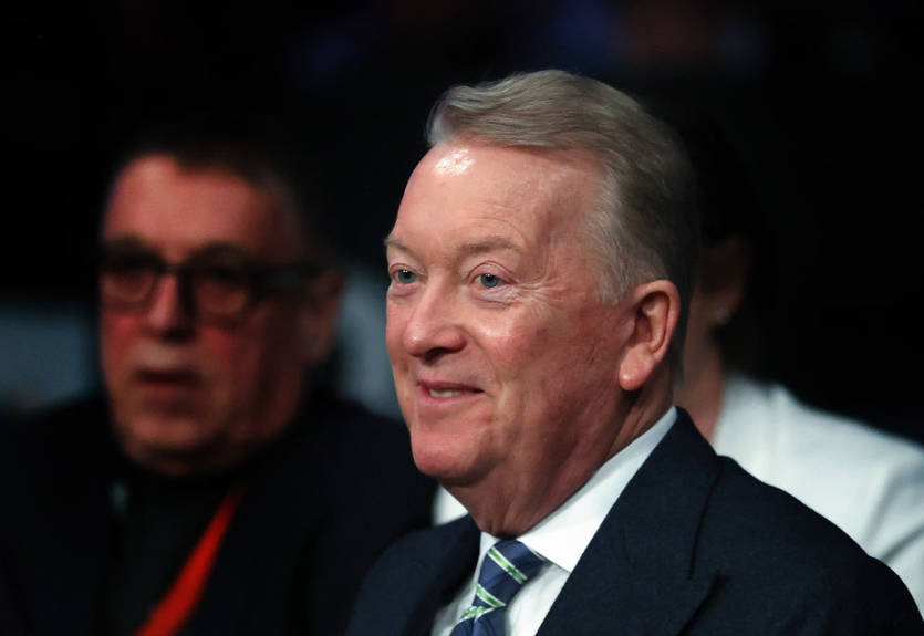 Промоутер Ф'юрі звинуватив Усика в жадібності Промоутер Ф'юрі звинуватив Усика в жадібності