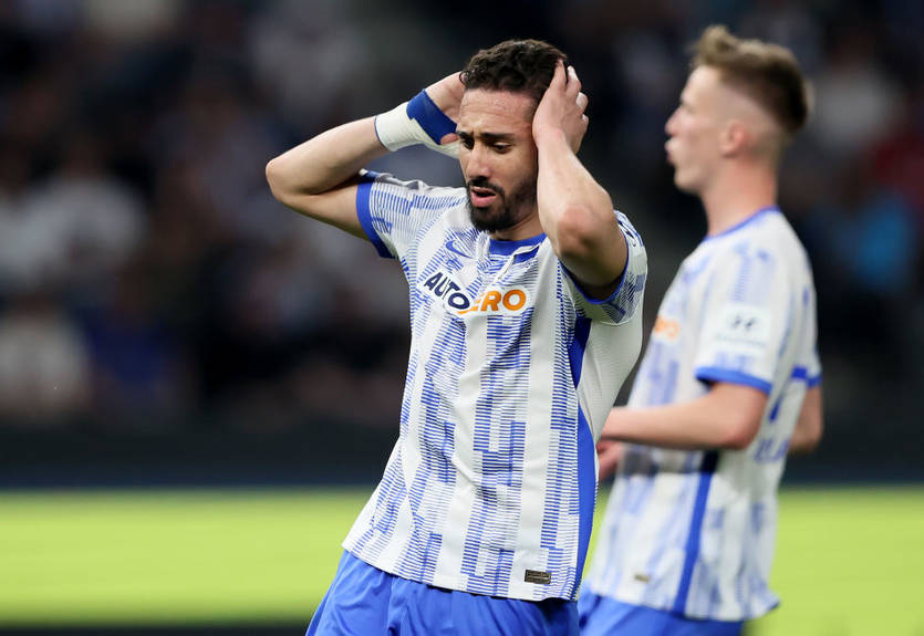 Нападника збірної Алжиру було заарештовано за насильство над сестрою Нападника збірної Алжиру було заарештовано за насильство над сестрою