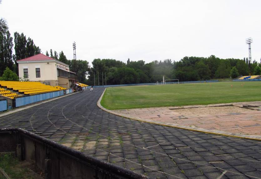 Стадион в Новой Каховке полностью затопило после подрыва ГЭС террористами