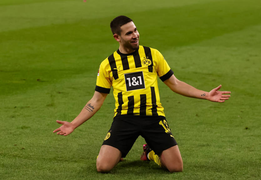 Бавария уверена в подписании контракта с экс-защитником Боруссии Д