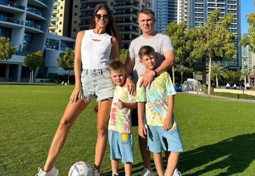 Ребров розповів про реакцію дружини на рішення очолити збірну та переїхати в Україну