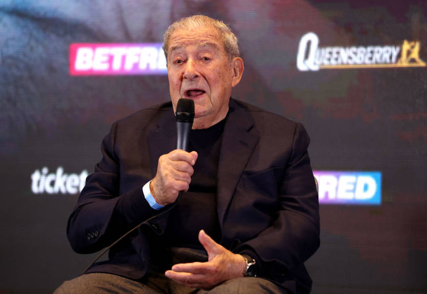 "Все пытаются заключить лучшую сделку": Промоутер Фьюри объяснил отказ Джошуа от боя