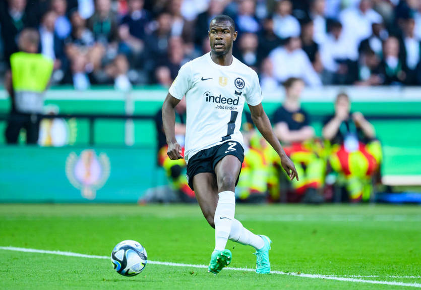 Рома погодила особистий контракт із гравцем Айнтрахта