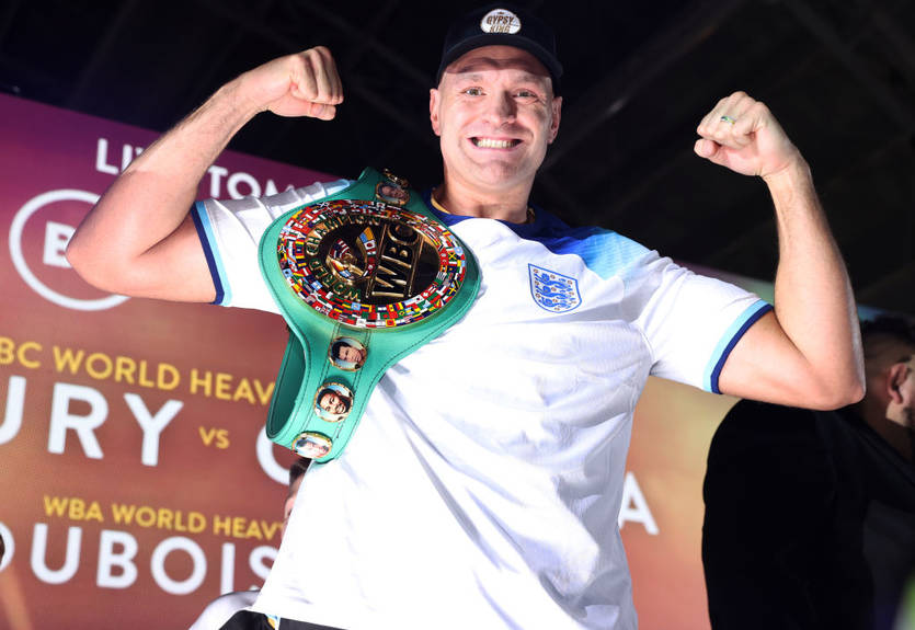 "Лжец и трус": Отец Фьюри жестко наехал на Усика "Лжец и трус": Отец Фьюри жестко наехал на Усика