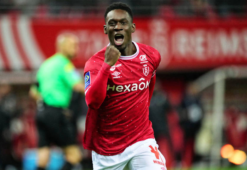 Интер заинтересован в аренде нападающего Арсенала