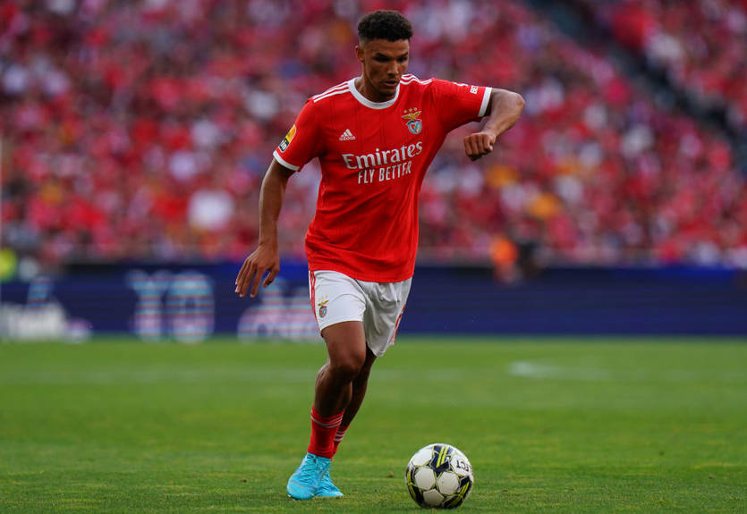 Защитник Бенфики может перейти в Барселону