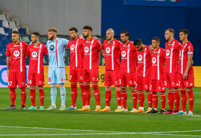 Родина Берлусконі планує продати Монцу