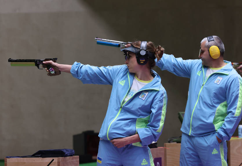 Кульова стрільба на Європейських іграх: українці поступилися в боротьбі за бронзу командного турніру