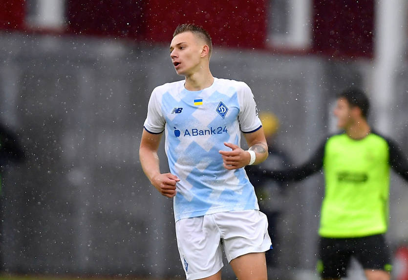 Динамо оголосило про повернення з оренди у Зорі двох півзахисників