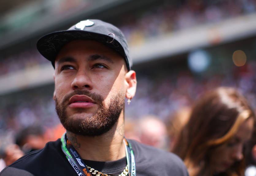 Неймар сообщил Барселоне, что хочет вернуться Неймар сообщил Барселоне, что хочет вернуться