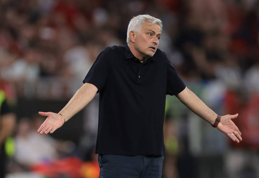 Моурінью дискваліфікували на чотири єврокубкові матчі за образу арбітра