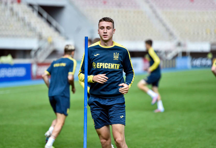 Ванат "взяв на Одесу" суперника і отримав червону картку