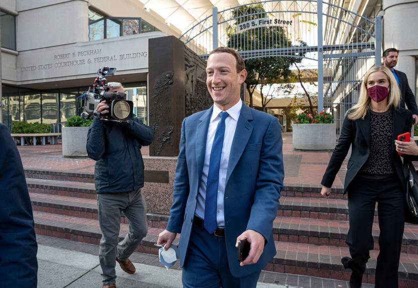 Власти Италии поспособствуют проведению боя Маск - Цукерберг в Колизее