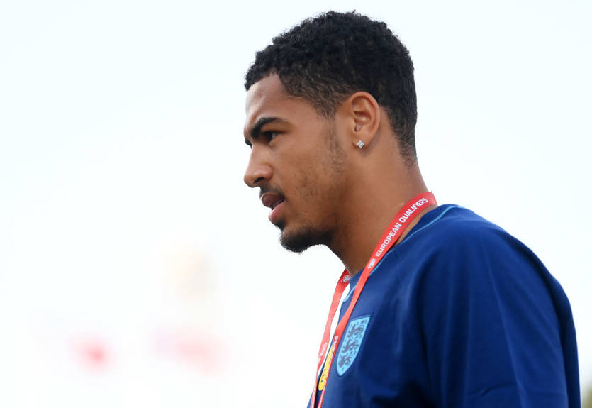 Челси предложил новый контракт талантливому защитнику