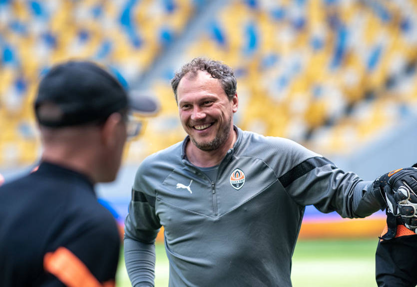 Пятов і Михайличенко не полетіли на збори Шахтаря