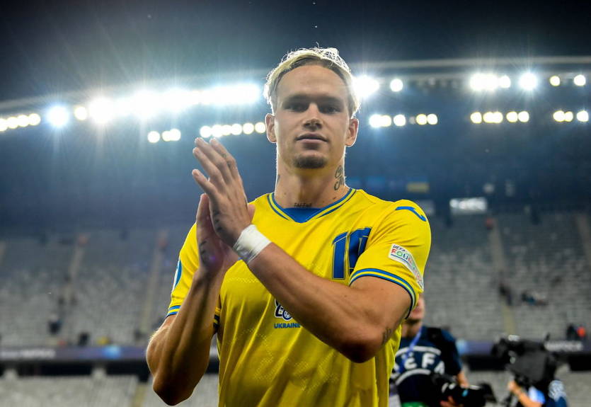 Мудрик - про матч з Францією: Класно побігали з пацанами у футбольчік