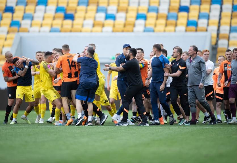 Восемь игроков Шахтера и Днепра-1 получили дисквалификации за массовую драку в матче УПЛ