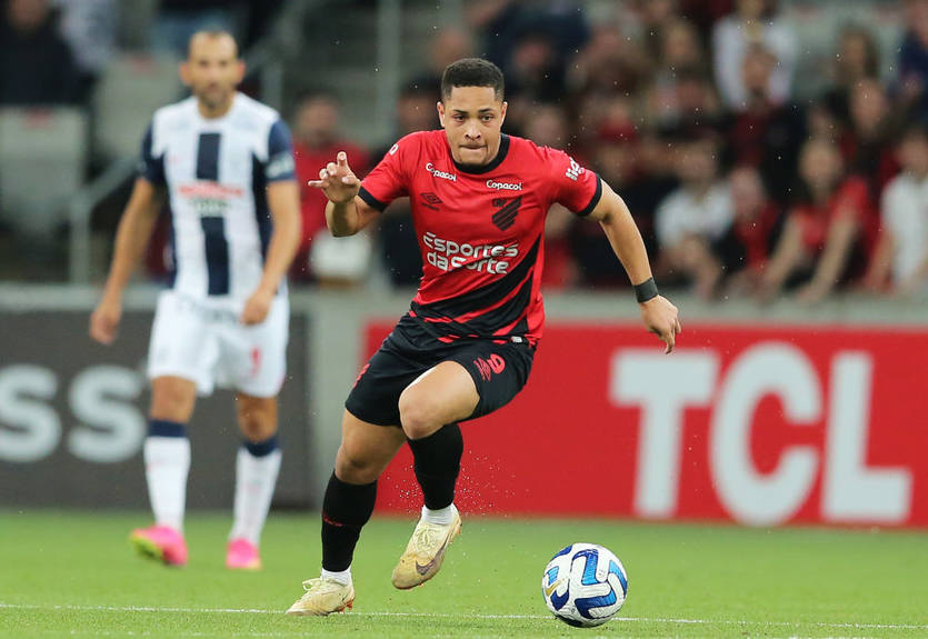 Витор Роке обойдется Барселоне почти вдвое дороже