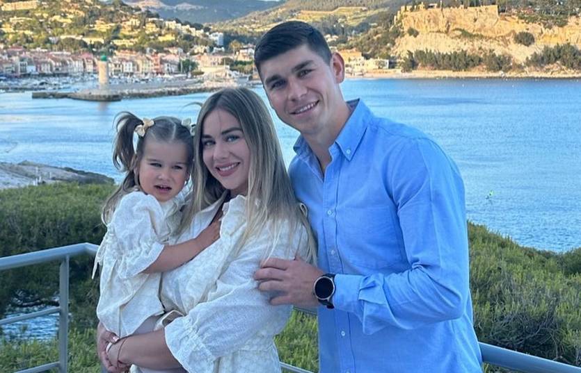 Руслан Маліновський із сім'єю / instagram.com/roksana_m7