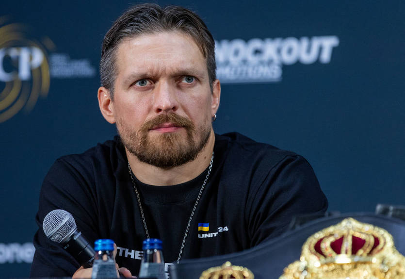 "Пусть идет в задницу": Усик жестко высказался о срыве боя с Фьюри