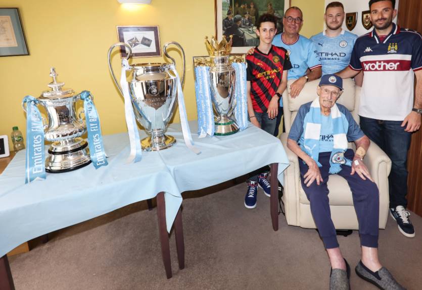 Ман Сіті розпочав Treble Trophy Tour, завітавши до найвідданішого фаната Ман Сіті розпочав Treble Trophy Tour, завітавши до найвідданішого фаната