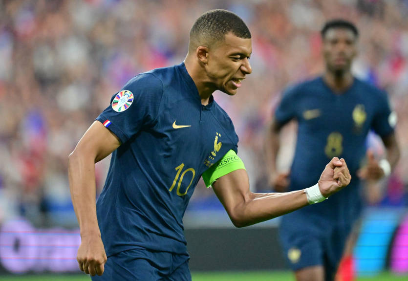 Стало известно, когда решиться судьба Мбаппе Стало известно, когда решиться судьба Мбаппе