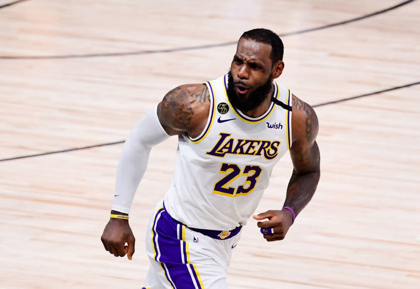 ЛеБрон прийняв рішення знову змінити ігровий номер ЛеБрон прийняв рішення знову змінити ігровий номер