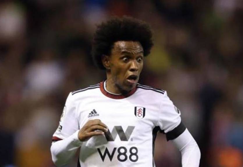 Экс-игрок Шахтера решил остаться в АПЛ