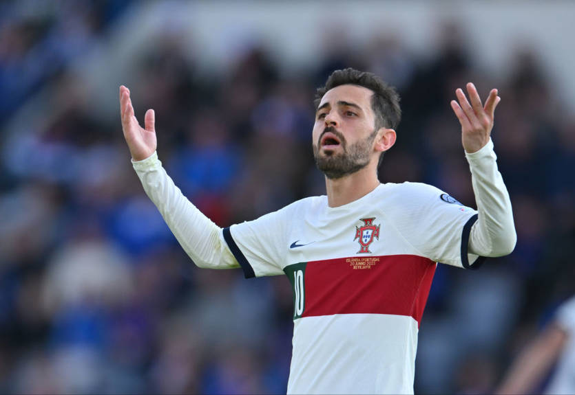 ПСЖ предлагал двух своих игроков за Бернарду Силву