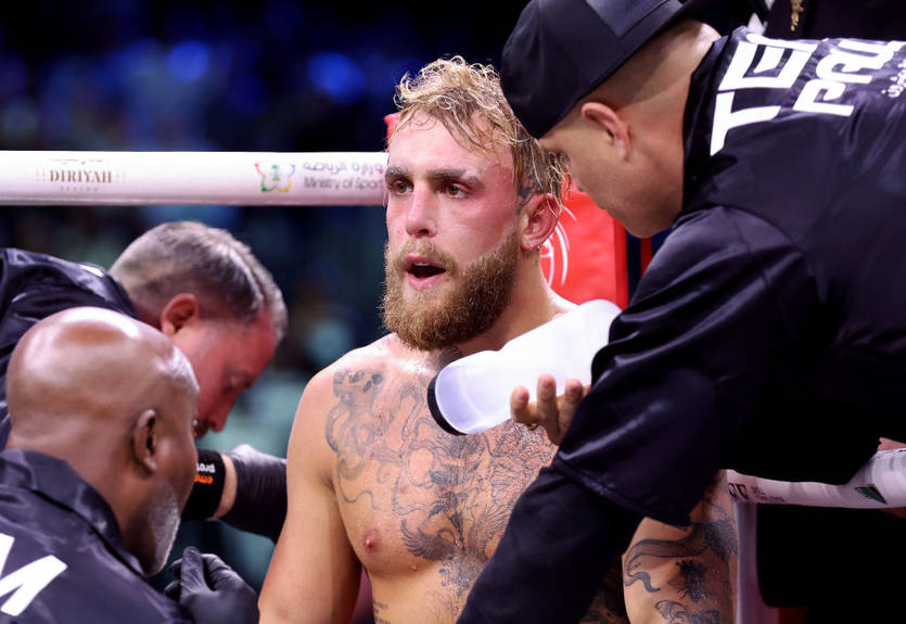 Американський блогер-боксер викликав на бій легенду UFC