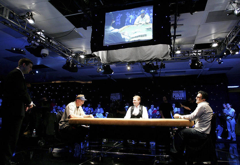 Украинец принял участие в рекордном покерном турнире в Лас-Вегасе