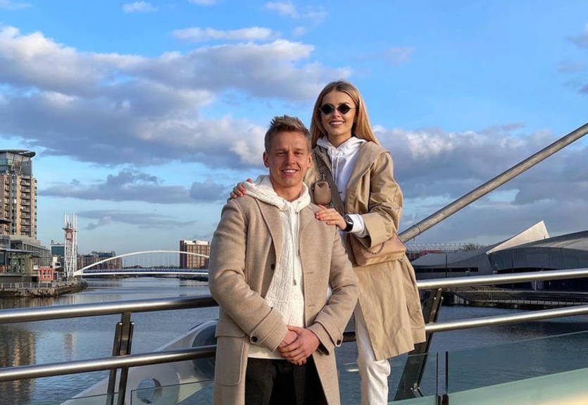 "Мальчик или девочка?": Жена Зинченко поделилась милыми фотографиями своей беременности