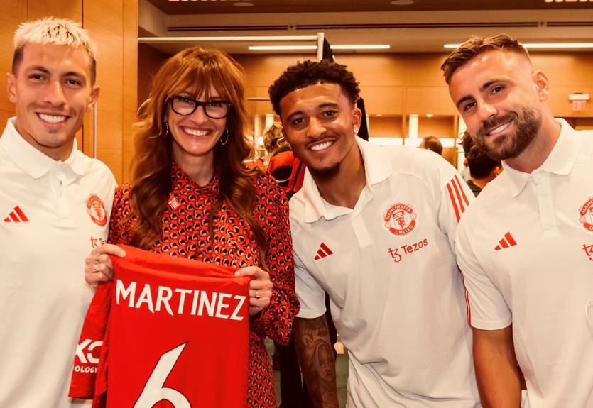 Зірки Голлівуду та рестлінгу відвідали Манчестер Юнайтед у турне по США