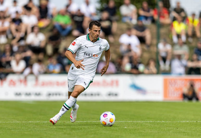 У защитника гладбахской Боруссии обнаружили лимфому