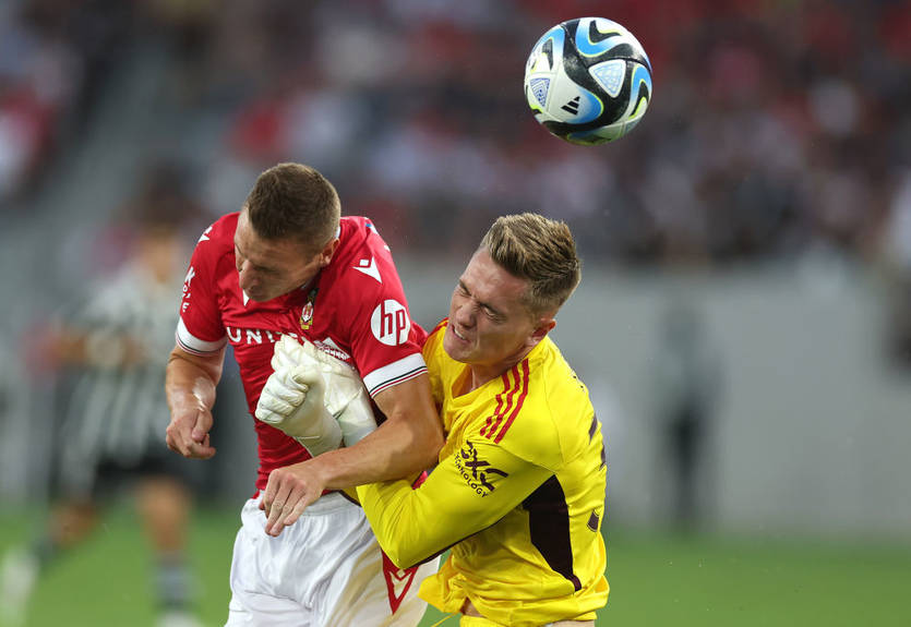 Підтримка від Дедпула: голлівудський актор зв'язався з воротарем МЮ, який пробив легеню гравцю Рексема Підтримка від Дедпула: голлівудський актор зв'язався з воротарем МЮ, який пробив легеню гравцю Рексема