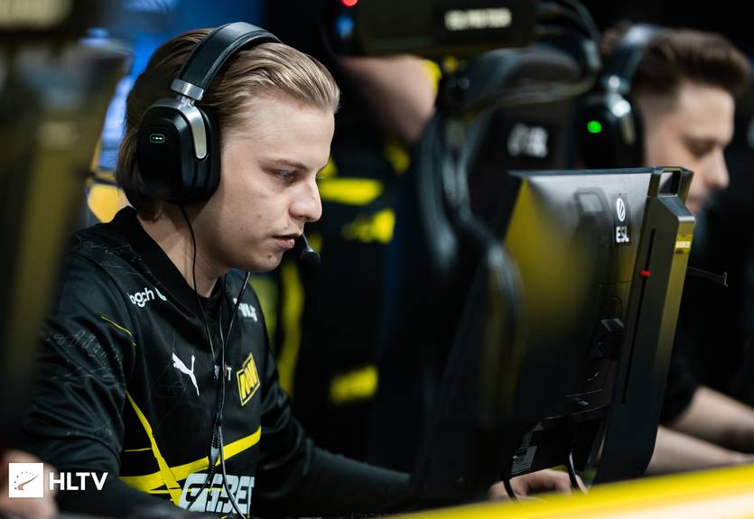 IEM Cologne 2023: NaVi вчистую уступили MOUZ IEM Cologne 2023: NaVi вчистую уступили MOUZ